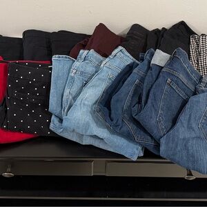 Old Navy Women's Skinny Pants & Jeans - Black, Red, Blue